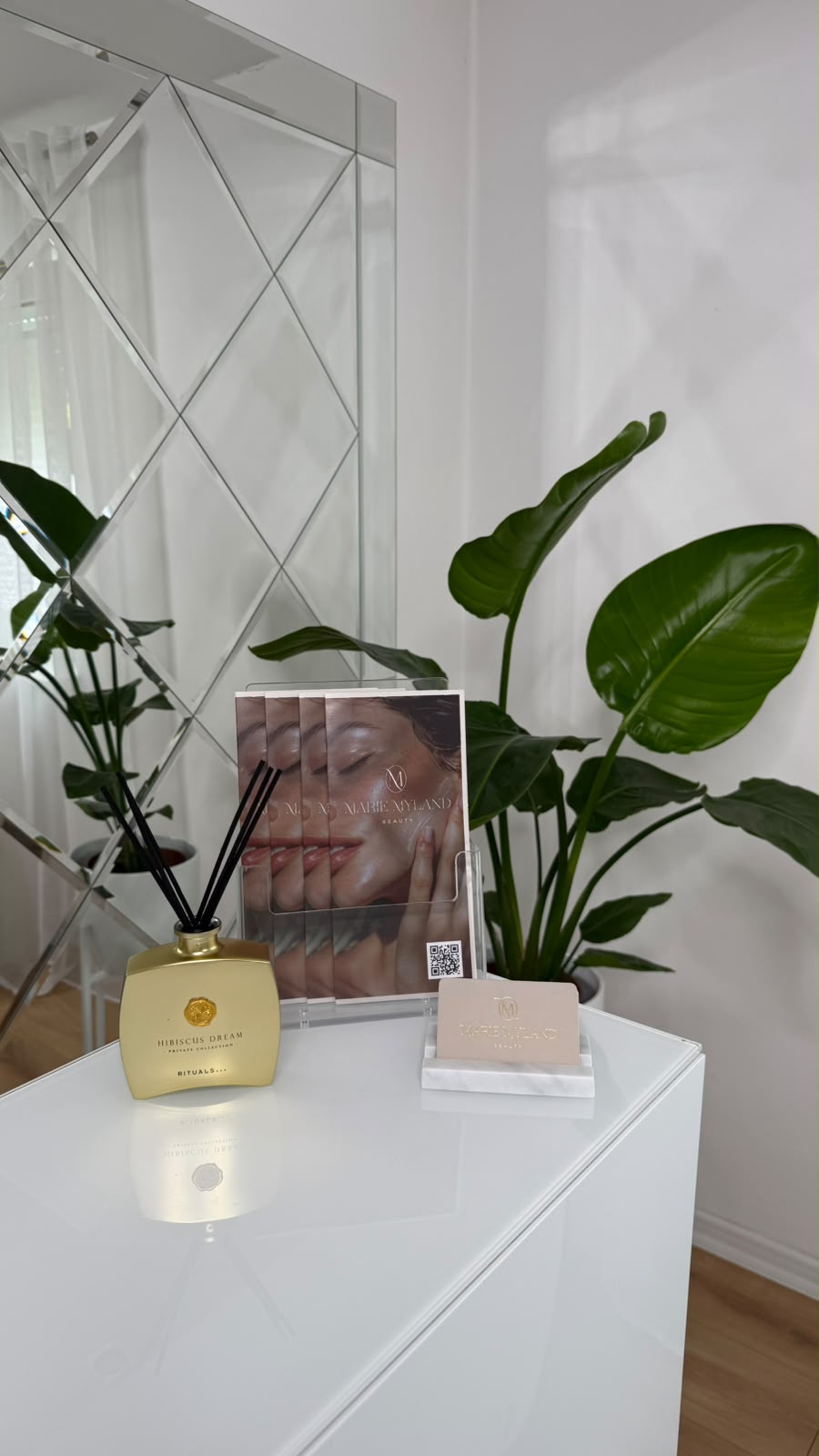 Marie Myland Beauty Empfangsbereich